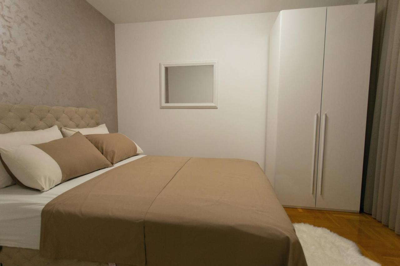 Apartman Sunset Sremska Mitrovica Extérieur photo