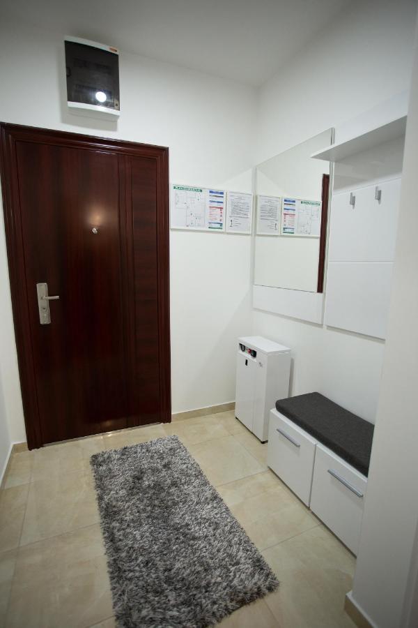 Apartman Sunset Sremska Mitrovica Extérieur photo
