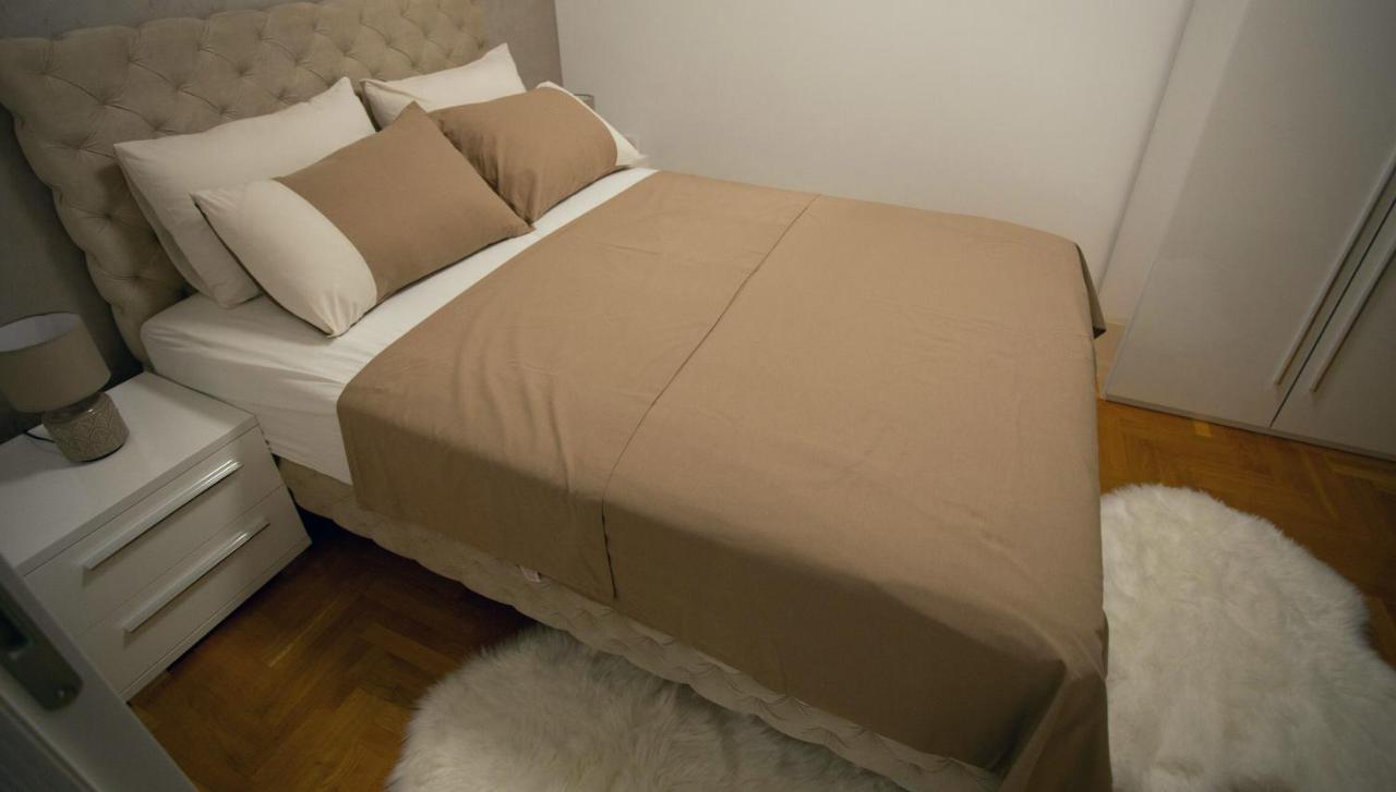 Apartman Sunset Sremska Mitrovica Extérieur photo